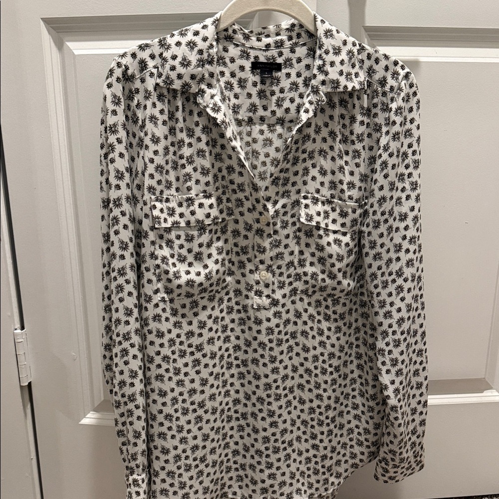Ann Taylor Black and White Floral Top